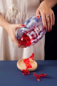 szklany-szczelny-słoik-wazon-na-kwiaty-kolorowy-niebiesko-biały-mimesis-handmade