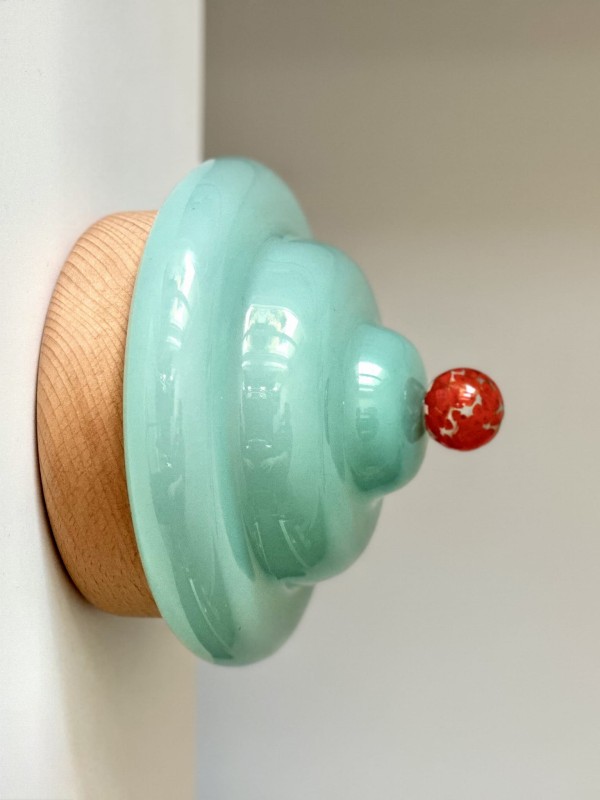 lampa-bona-lampka-nocna-zielona-morska-the-szklana-szklany-klosz-drewniana-podstawa-oswietlenie-kinkiet-na-sciane
