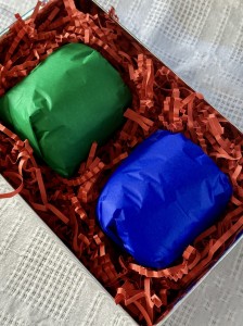 kolorowe opakowanie pudełko prezentowe