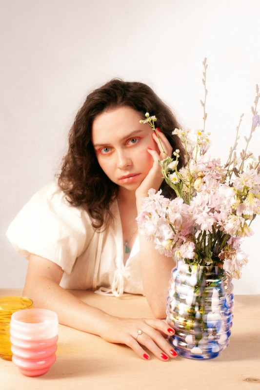 szklany-szczelny-słoik-wazon-na-kwiaty-mimesis-drewniana-pokrywka